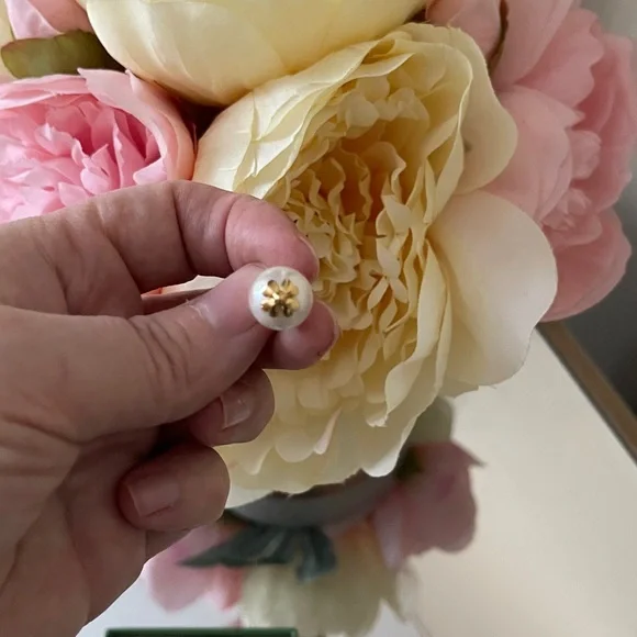 Kate Spade New York "Pearls On Pearls" stud earrings - Picture 7 of 10